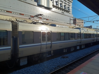 JR西日本 モハ222形 モハ222-3035 鉄道フォト・写真 by トリテツノワグマさん 京都駅 (JR)：2023年11月21日08時ごろ