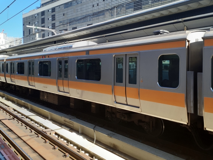 鉄道フォト・写真：JR東日本E233系電車 モハE232-406 新宿駅 (JR) 鉄道フォト・写真 by トリテツノワグマさん - 撮影日 2023/12/23 11:16