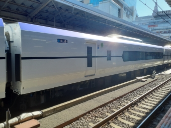 JR東日本 サロE353形 サロE353-8 鉄道フォト・写真 by トリテツノワグマさん 新宿駅 (JR)：2023年12月23日11時ごろ