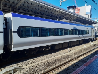 JR東日本 クハE352形 あずさ(特急) クハE352-18 鉄道フォト・写真 by トリテツノワグマさん 新宿駅 (JR)：2023年12月23日10時ごろ
