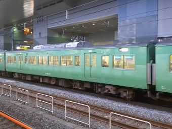 JR西日本 モハ116形 モハ116-320 鉄道フォト・写真 by トリテツノワグマさん 京都駅 (JR)：2022年11月20日16時ごろ