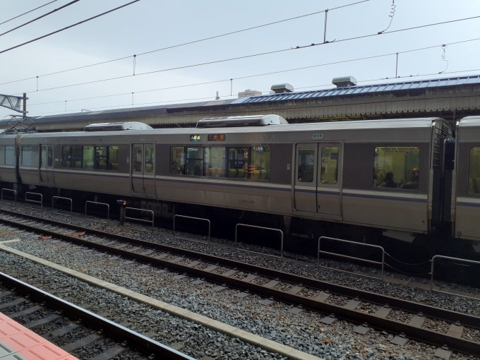 鉄道フォト・写真：JR西日本223系電車 サハ223-2001 京都駅 (JR) 鉄道フォト・写真 by トリテツノワグマさん - 撮影日 2022/11/13 11:37