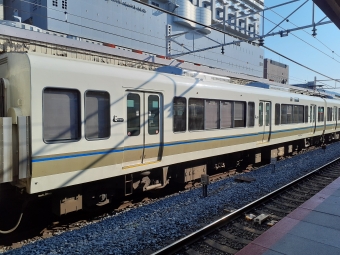 JR西日本 モハ221形 モハ221-52 鉄道フォト・写真 by トリテツノワグマさん 京都駅 (JR)：2024年03月14日08時ごろ