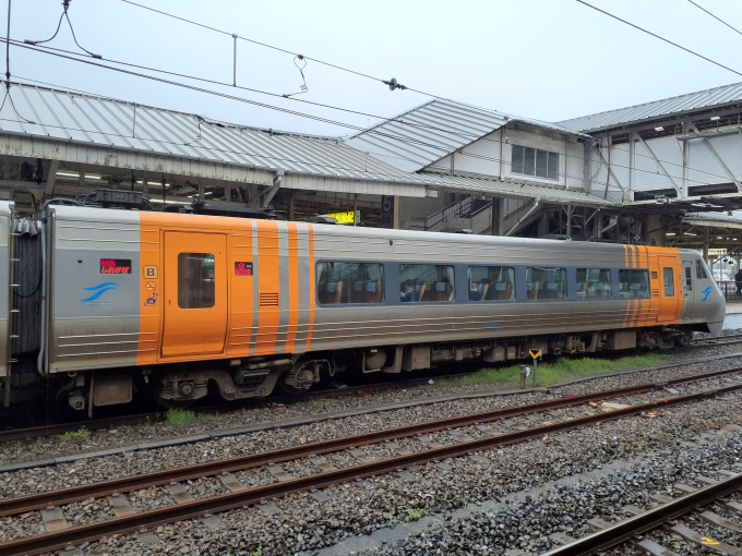 JR四国 8505 (8000系) 車両ガイド | レイルラボ(RailLab)