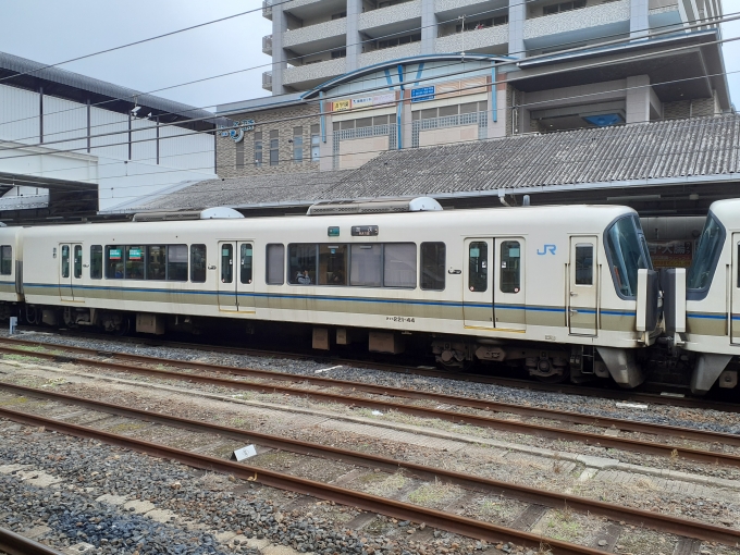 JR西日本221系電車 クハ221-44 王寺駅 (JR) 鉄道フォト・写真 by