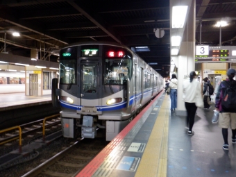 JR西日本521系電車 鉄道フォト・写真 by 1700さん 金沢駅 (JR)：2021年11月07日16時ごろ