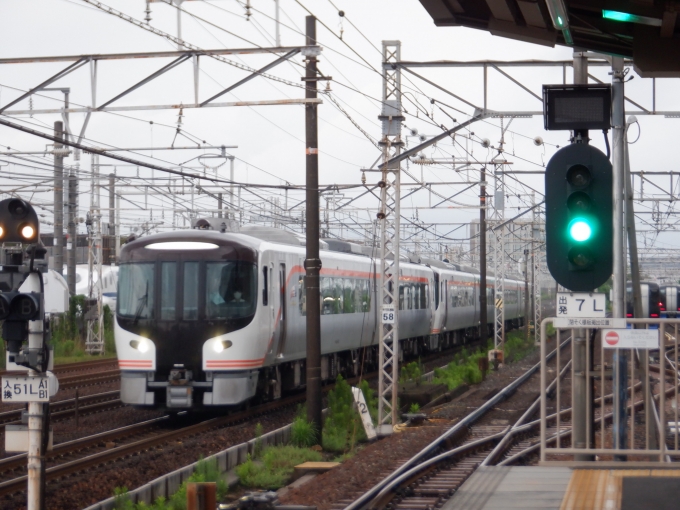 JR東海HC85系 ひだ(特急) 鉄道フォト・写真 by 1700さん 栄生駅：2023年07月09日16時ごろ