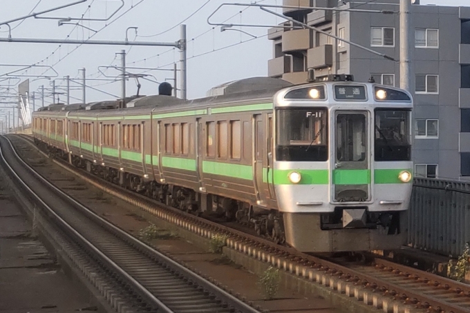 鉄道フォト・写真：JR北海道721系電車  クハ721-11 新川駅 (北海道) 鉄道フォト・写真 by 新函さん - 撮影日 2024/07/16 17:40