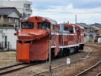 JR西日本 国鉄DE15形ディーゼル機関車 DE15 1532 鉄道フォト・写真 by ひのくにさん 高岡駅 (JR)：2024年02月15日13時ごろ