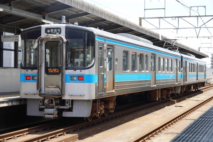 JR四国 7103 (7000系) 車両ガイド | レイルラボ(RailLab)