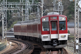 近畿日本鉄道 近鉄1220系電車 1321 鉄道フォト・写真 by こやじじいさん 伊賀神戸駅 (近鉄)：2011年04月20日13時ごろ