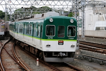 京阪電鉄 京阪2200形(Mc) 2210 鉄道フォト・写真 by こやじじいさん ：2011年09月22日09時ごろ