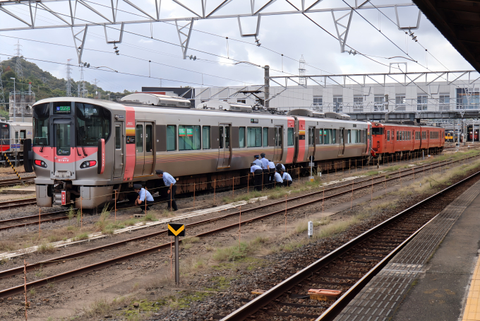 かもめ JR西日本 クモハ227-534 (227系) 車両ガイド | レイルラボ(RailLab)