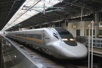 JR西日本 725形(M1) 725-7614 鉄道フォト・写真 by HK8002さん 新大阪駅 (JR)：2023年08月16日08時ごろ