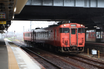 JR西日本 キハ40 2047 (キハ40系) 車両ガイド | レイルラボ(RailLab)