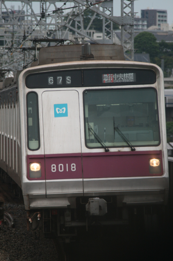 東京メトロ 8018 (営団8000系) 車両ガイド | レイルラボ(RailLab)