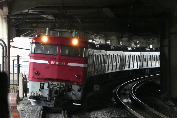 JR東日本 EF81+205系 鉄道フォト・写真 by すかてつさん 赤羽駅：2024年03月26日12時ごろ